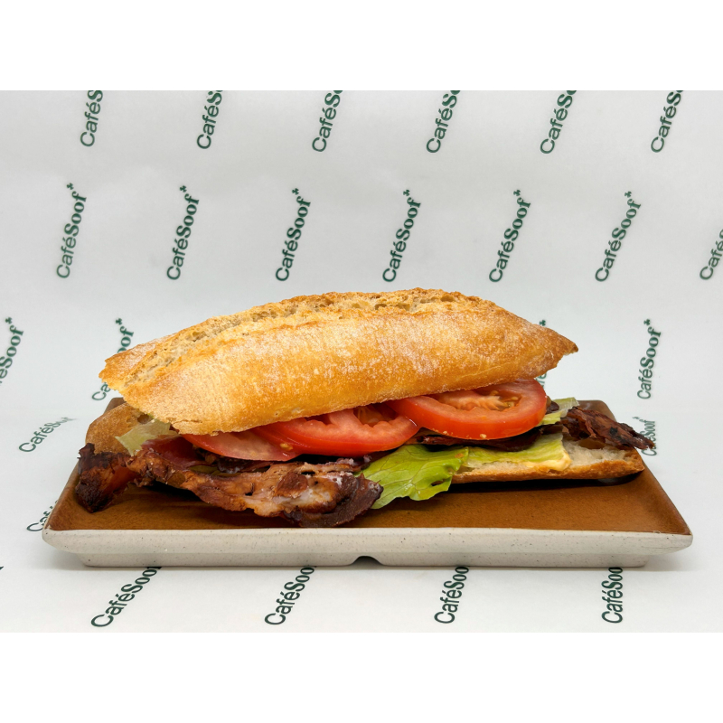 Broodje BLT met vadouvan chili mayo