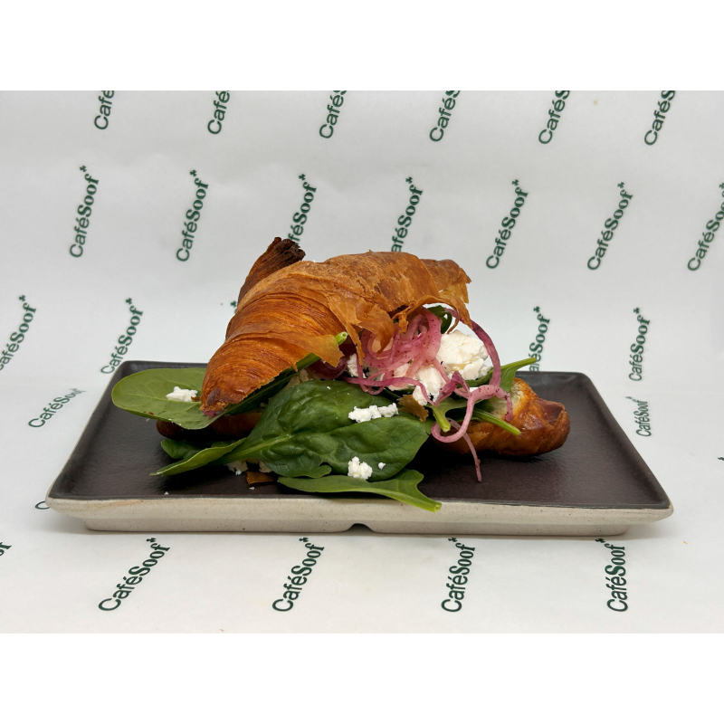 Croissant Feta met spinazie en sumac
